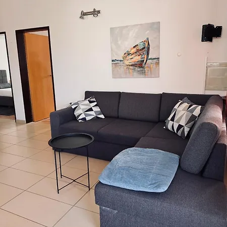 Hope Apartment *